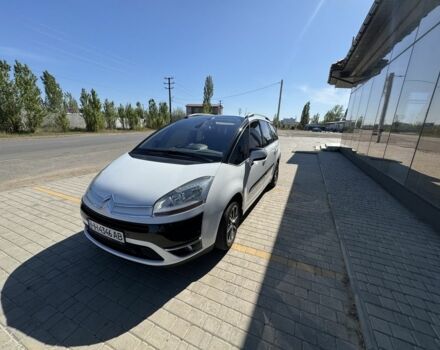 Белый Ситроен С4 Пикассо, объемом двигателя 2 л и пробегом 268 тыс. км за 8300 $, фото 16 на Automoto.ua