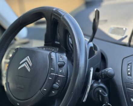 Белый Ситроен С4 Пикассо, объемом двигателя 2 л и пробегом 268 тыс. км за 8300 $, фото 3 на Automoto.ua