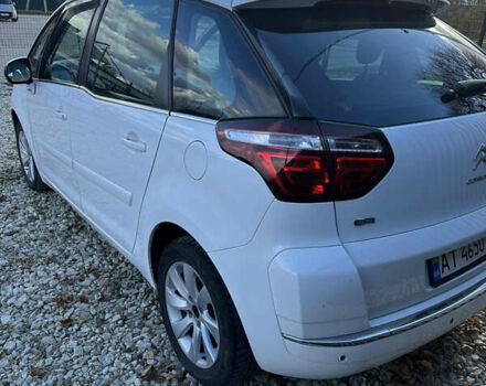 Ситроен С4 Пикассо 2012 в Городенке на Automoto.ua Белый Ситроен С4 Пикассо, объемом двигателя 1.56 л и пробегом 260 тыс. км за 6500 $, фото 18 на Automoto.ua