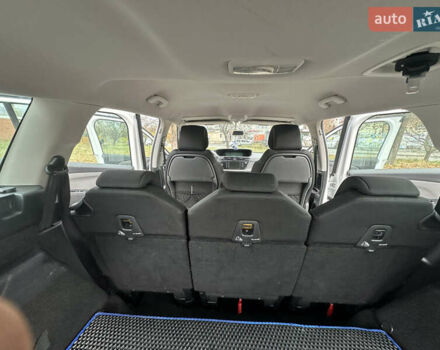 Білий Сітроен С4 Пікассо, об'ємом двигуна 1.56 л та пробігом 286 тис. км за 8300 $, фото 9 на Automoto.ua