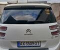 Білий Сітроен С4 Пікассо, об'ємом двигуна 2 л та пробігом 257 тис. км за 11900 $, фото 4 на Automoto.ua