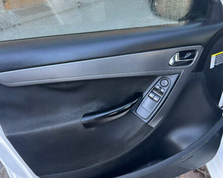 Білий Сітроен С4 Пікассо, об'ємом двигуна 1.6 л та пробігом 350 тис. км за 7777 $, фото 11 на Automoto.ua