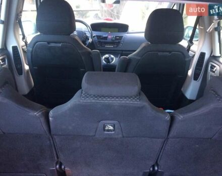 Білий Сітроен С4 Пікассо, об'ємом двигуна 1.6 л та пробігом 220 тис. км за 6900 $, фото 7 на Automoto.ua