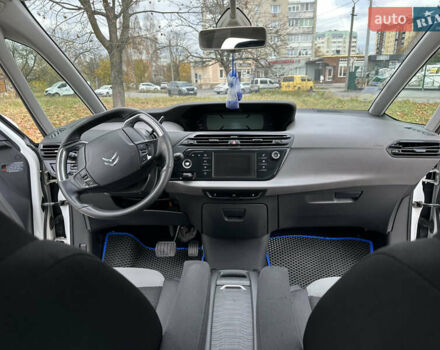 Білий Сітроен С4 Пікассо, об'ємом двигуна 1.56 л та пробігом 286 тис. км за 8300 $, фото 3 на Automoto.ua