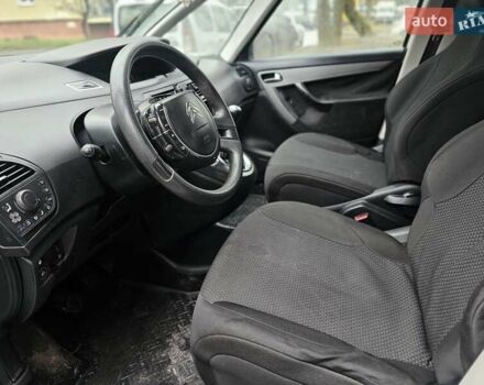 Білий Сітроен С4 Пікассо, об'ємом двигуна 1.6 л та пробігом 300 тис. км за 5500 $, фото 11 на Automoto.ua