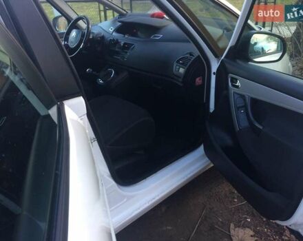 Білий Сітроен С4 Пікассо, об'ємом двигуна 1.6 л та пробігом 220 тис. км за 6900 $, фото 3 на Automoto.ua