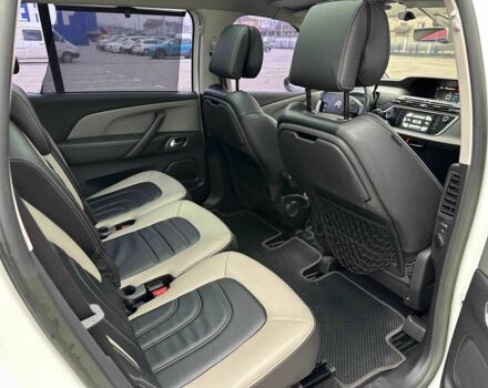 Белый Ситроен С4 Пикассо, объемом двигателя 2 л и пробегом 293 тыс. км за 11499 $, фото 16 на Automoto.ua