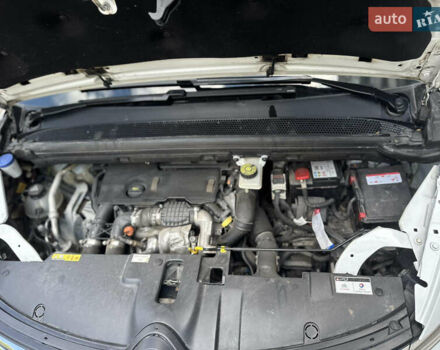 Белый Ситроен С4 Пикассо, объемом двигателя 1.56 л и пробегом 81 тыс. км за 11850 $, фото 22 на Automoto.ua