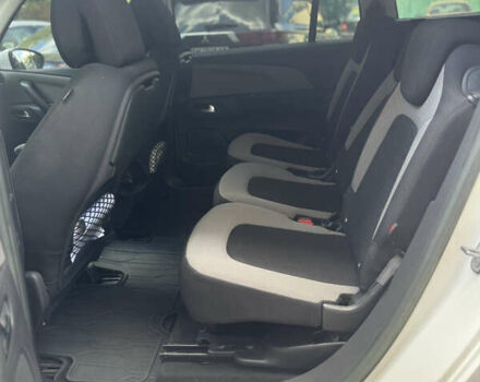 Белый Ситроен С4 Пикассо, объемом двигателя 1.56 л и пробегом 81 тыс. км за 11850 $, фото 10 на Automoto.ua