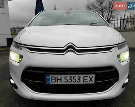 Белый Ситроен С4 Пикассо, объемом двигателя 1.56 л и пробегом 345 тыс. км за 9200 $, фото 4 на Automoto.ua