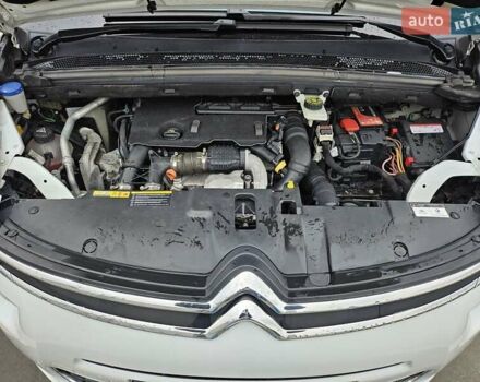 Белый Ситроен С4 Пикассо, объемом двигателя 1.56 л и пробегом 119 тыс. км за 12600 $, фото 2 на Automoto.ua