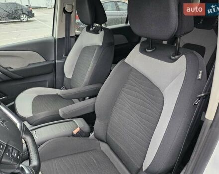 Белый Ситроен С4 Пикассо, объемом двигателя 1.56 л и пробегом 119 тыс. км за 12600 $, фото 20 на Automoto.ua