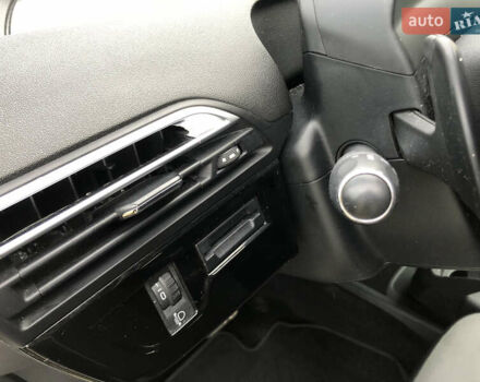 Белый Ситроен С4 Пикассо, объемом двигателя 1.6 л и пробегом 165 тыс. км за 9990 $, фото 40 на Automoto.ua