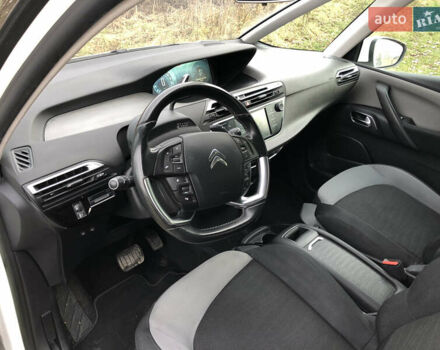 Белый Ситроен С4 Пикассо, объемом двигателя 1.6 л и пробегом 165 тыс. км за 9990 $, фото 44 на Automoto.ua