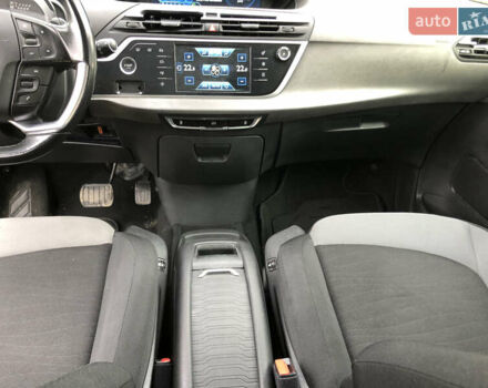 Белый Ситроен С4 Пикассо, объемом двигателя 1.6 л и пробегом 165 тыс. км за 9990 $, фото 39 на Automoto.ua