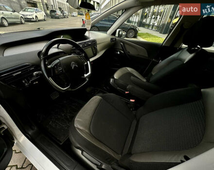 Белый Ситроен С4 Пикассо, объемом двигателя 1.6 л и пробегом 243 тыс. км за 10999 $, фото 18 на Automoto.ua