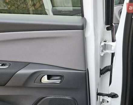 Белый Ситроен С4 Пикассо, объемом двигателя 1.6 л и пробегом 235 тыс. км за 13790 $, фото 33 на Automoto.ua