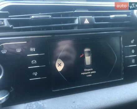 Сітроен С4 Пікассо 2016 у Хмельницькому на Automoto.ua Білий Сітроен С4 Пікассо, об'ємом двигуна 1.56 л та пробігом 154 тис. км за 10599 $, фото 6 на Automoto.ua