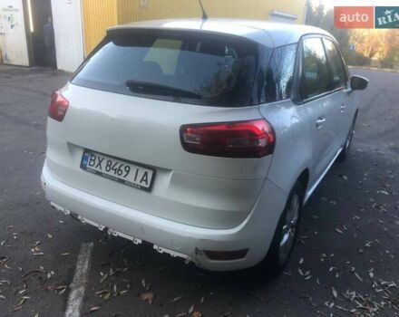 Сітроен С4 Пікассо 2016 у Хмельницькому на Automoto.ua Білий Сітроен С4 Пікассо, об'ємом двигуна 1.56 л та пробігом 154 тис. км за 10599 $, фото 28 на Automoto.ua