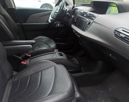 Белый Ситроен С4 Пикассо, объемом двигателя 1.56 л и пробегом 206 тыс. км за 14000 $, фото 5 на Automoto.ua