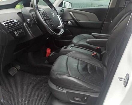 Белый Ситроен С4 Пикассо, объемом двигателя 1.56 л и пробегом 206 тыс. км за 14000 $, фото 4 на Automoto.ua