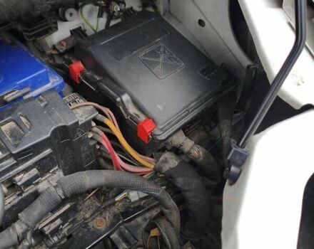 Білий Сітроен С4 Пікассо, об'ємом двигуна 1.6 л та пробігом 153 тис. км за 12000 $, фото 9 на Automoto.ua