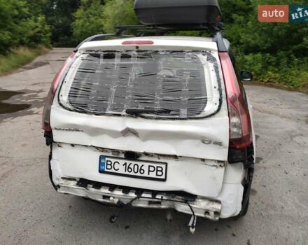 Белый Ситроен С4 Пикассо, объемом двигателя 2 л и пробегом 251 тыс. км за 3950 $, фото 9 на Automoto.ua