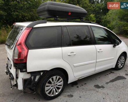 Белый Ситроен С4 Пикассо, объемом двигателя 2 л и пробегом 251 тыс. км за 3950 $, фото 13 на Automoto.ua