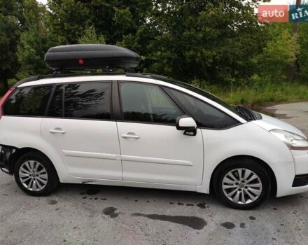Белый Ситроен С4 Пикассо, объемом двигателя 2 л и пробегом 251 тыс. км за 3950 $, фото 11 на Automoto.ua