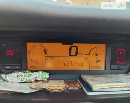 Белый Ситроен С4 Пикассо, объемом двигателя 1.56 л и пробегом 202 тыс. км за 6700 $, фото 10 на Automoto.ua