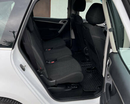 Белый Ситроен С4 Пикассо, объемом двигателя 1.6 л и пробегом 194 тыс. км за 7300 $, фото 30 на Automoto.ua