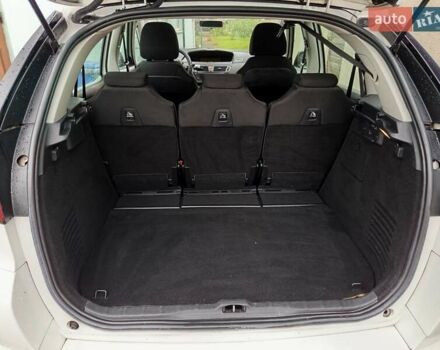 Белый Ситроен С4 Пикассо, объемом двигателя 1.56 л и пробегом 239 тыс. км за 6600 $, фото 7 на Automoto.ua