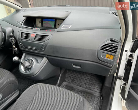 Белый Ситроен С4 Пикассо, объемом двигателя 1.6 л и пробегом 194 тыс. км за 7300 $, фото 23 на Automoto.ua