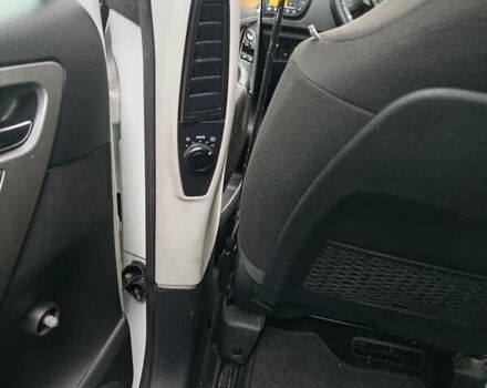 Белый Ситроен С4 Пикассо, объемом двигателя 1.56 л и пробегом 239 тыс. км за 6600 $, фото 8 на Automoto.ua