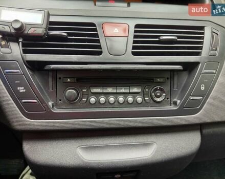 Белый Ситроен С4 Пикассо, объемом двигателя 1.56 л и пробегом 239 тыс. км за 6600 $, фото 21 на Automoto.ua