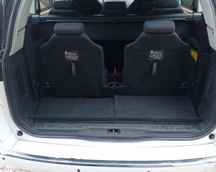 Белый Ситроен С4 Пикассо, объемом двигателя 2 л и пробегом 320 тыс. км за 5500 $, фото 5 на Automoto.ua