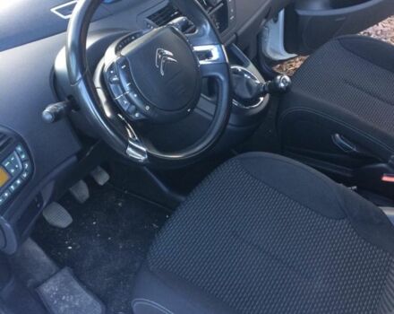 Білий Сітроен С4 Пікассо, об'ємом двигуна 1.6 л та пробігом 220 тис. км за 6900 $, фото 5 на Automoto.ua