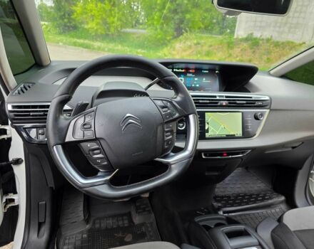 Белый Ситроен С4 Пикассо, объемом двигателя 1.6 л и пробегом 279 тыс. км за 11000 $, фото 4 на Automoto.ua