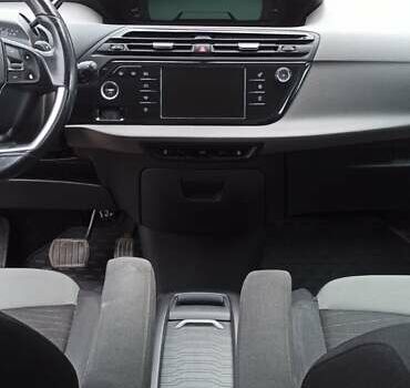 Белый Ситроен С4 Пикассо, объемом двигателя 1.56 л и пробегом 298 тыс. км за 9500 $, фото 22 на Automoto.ua