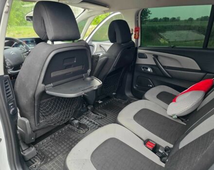 Белый Ситроен С4 Пикассо, объемом двигателя 1.6 л и пробегом 279 тыс. км за 11000 $, фото 7 на Automoto.ua