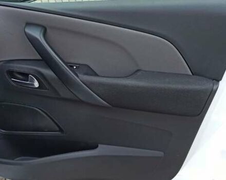 Белый Ситроен С4 Пикассо, объемом двигателя 1.56 л и пробегом 298 тыс. км за 9500 $, фото 15 на Automoto.ua