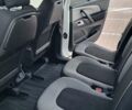 Белый Ситроен С4 Пикассо, объемом двигателя 1.6 л и пробегом 259 тыс. км за 9800 $, фото 3 на Automoto.ua