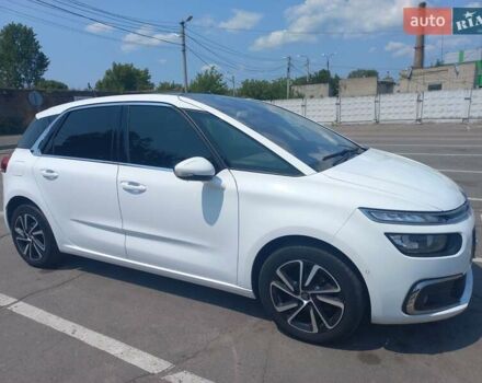 Белый Ситроен С4 Пикассо, объемом двигателя 1.56 л и пробегом 275 тыс. км за 12500 $, фото 2 на Automoto.ua