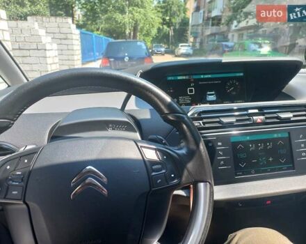 Белый Ситроен С4 Пикассо, объемом двигателя 1.56 л и пробегом 275 тыс. км за 12500 $, фото 9 на Automoto.ua