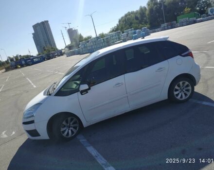 Білий Сітроен С4 Пікассо, об'ємом двигуна 1.6 л та пробігом 199 тис. км за 4999 $, фото 1 на Automoto.ua