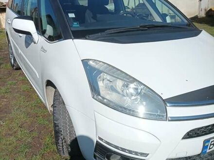 Белый Ситроен С4 Пикассо, объемом двигателя 1.56 л и пробегом 245 тыс. км за 7000 $, фото 1 на Automoto.ua