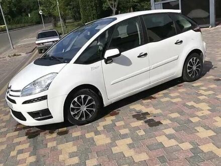 Ситроен С4 Пикассо 2011 в Львове на Automoto.ua Белый Ситроен С4 Пикассо, объемом двигателя 1.56 л и пробегом 219 тыс. км за 7000 $, фото 1 на Automoto.ua