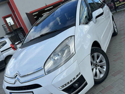 Ситроен С4 Пикассо 2012 в Городенке на Automoto.ua Белый Ситроен С4 Пикассо, объемом двигателя 1.56 л и пробегом 260 тыс. км за 6500 $, фото 1 на Automoto.ua