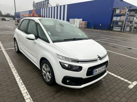 Ситроен С4 Пикассо 2016 в Дубно на Automoto.ua Белый Ситроен С4 Пикассо, объемом двигателя 1.6 л и пробегом 224 тыс. км за 9000 $, фото 1 на Automoto.ua
