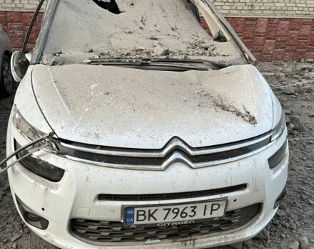 Білий Сітроен С4 Пікассо, об'ємом двигуна 1.6 л та пробігом 199 тис. км за 5000 $, фото 1 на Automoto.ua